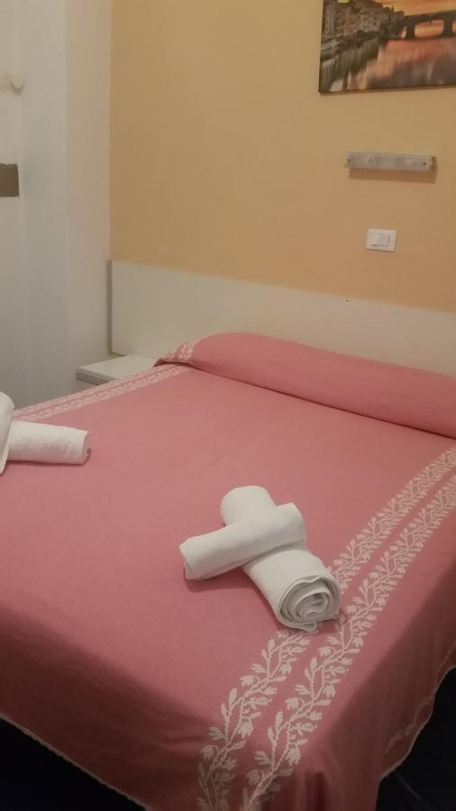 Hotel Manolita Римини Экстерьер фото